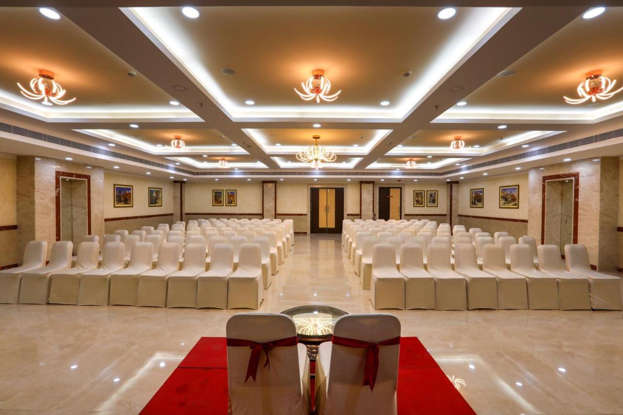 צ'נאי Hotel Aadithya מראה חיצוני תמונה